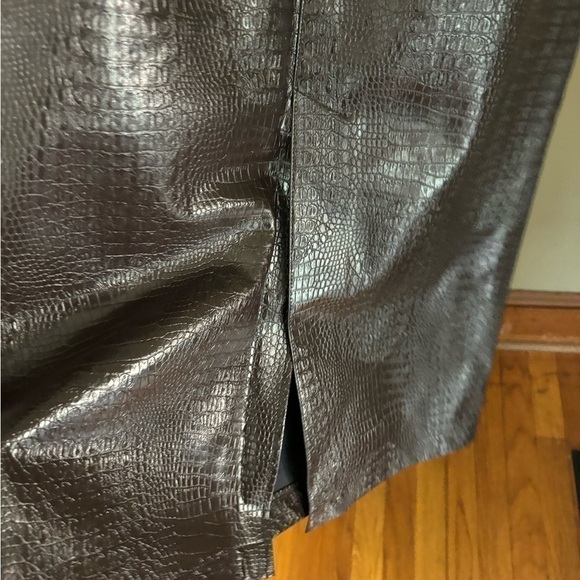International concepts, pencil faux crocodile skirt - Picture 7 of 10